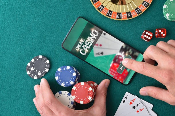 sapta77 mobile app showing poker hand rankings and betting interface